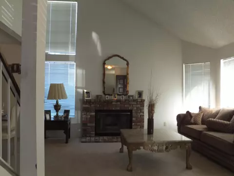 5139 Katrina Pl, Palmdale, CA 93552 photo 9