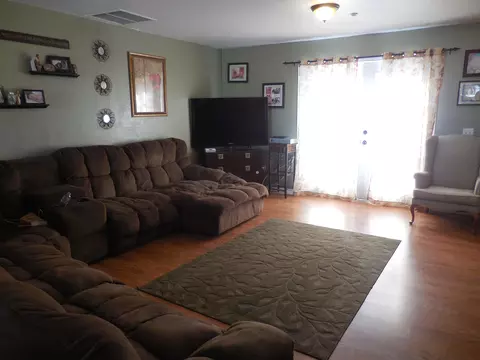 8540 Avenue C W, Lancaster, CA 93536 photo 6