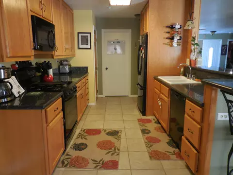8540 Avenue C W, Lancaster, CA 93536 photo 9
