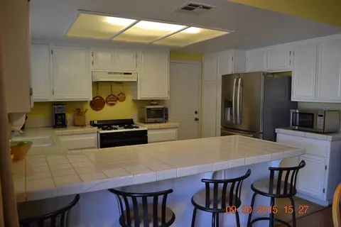 43032 11th St E, Lancaster, CA 93535 photo 5