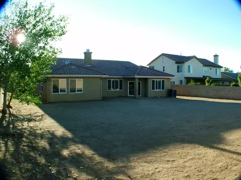 42484 Biscay St, Lancaster, CA 93536 photo 37