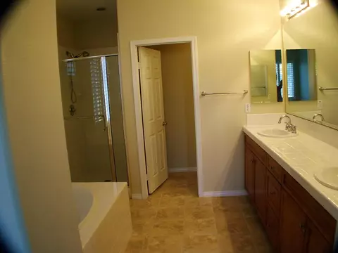 42484 Biscay St, Lancaster, CA 93536 photo 28