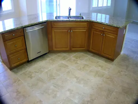 42484 Biscay St, Lancaster, CA 93536 photo 7