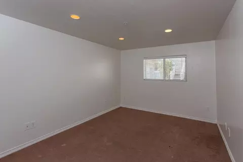 5213 Driftwood St, Oxnard, CA 93033 photo 4