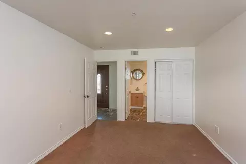 5213 Driftwood St, Oxnard, CA 93033 photo 5