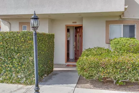 5213 Driftwood St, Oxnard, CA 93033 photo 3