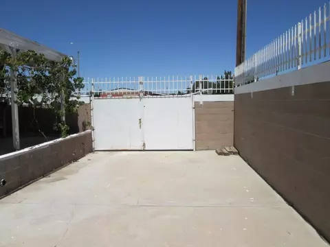 37952 29th St E, Palmdale, CA 93550 photo 32