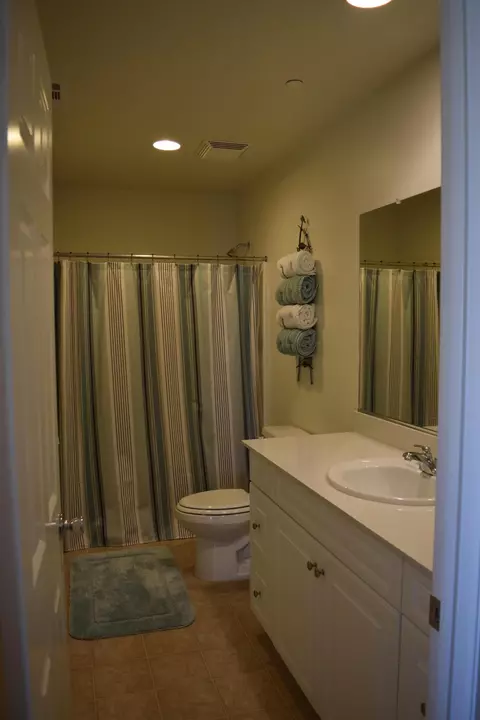 44306 Vineyard Dr, Lancaster, CA 93535 photo 9