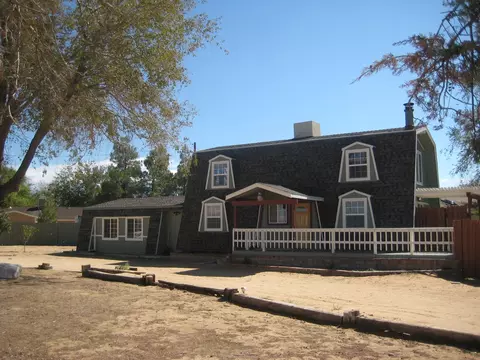 9254 Avenue E W, Antelope Acres, CA 93536 photo 3