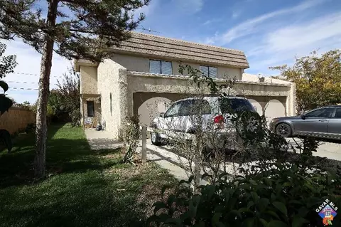 44117 Beech Ave, Lancaster, CA 93534 photo 3