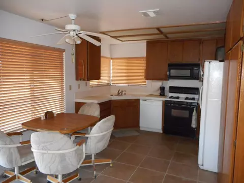 37427 18th St, Palmdale, CA 93550 photo 5