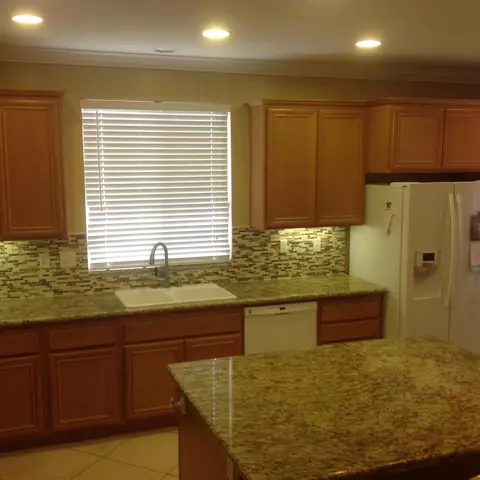 43745 Brandon Thomas Way, Lancaster, CA 93536 photo 6