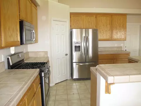 7325 Estero Rd, Phelan, CA 92371 photo 15