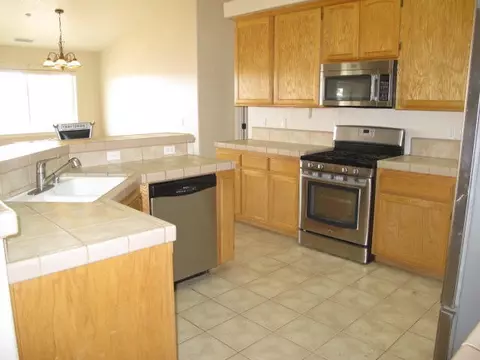 7325 Estero Rd, Phelan, CA 92371 photo 13