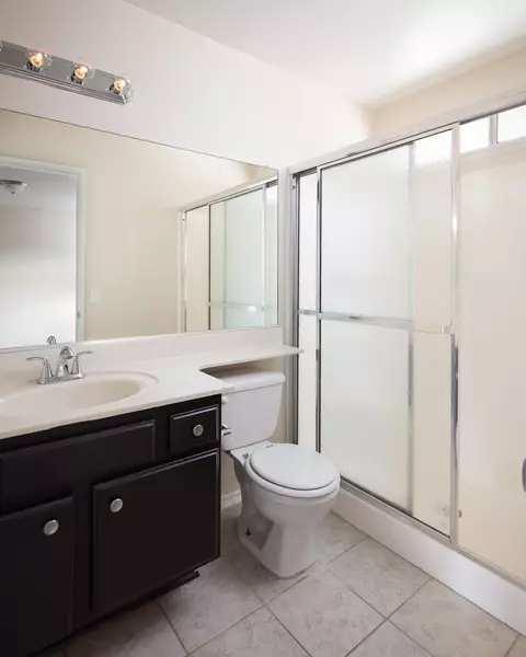 2028 Moonlight Ct, Palmdale, CA 93550 photo 11