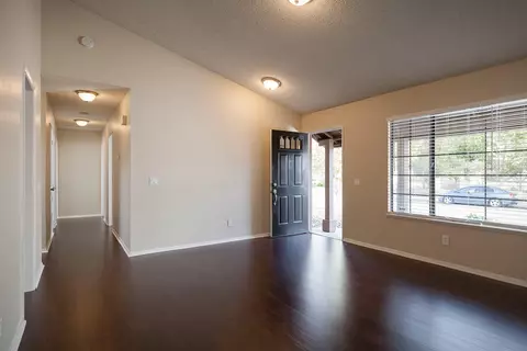 2028 Moonlight Ct, Palmdale, CA 93550 photo 4