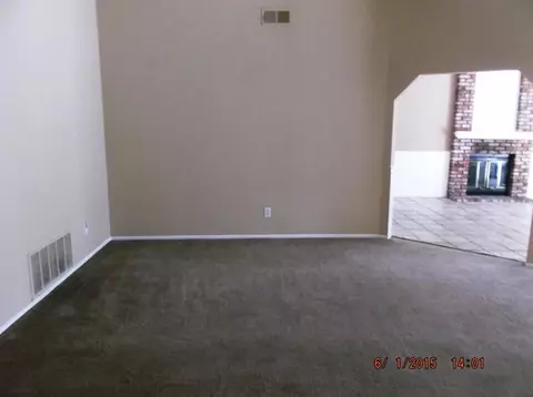 44015 Ruthron Ave, Lancaster, CA 93536 photo 4
