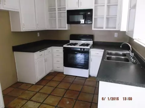 44015 Ruthron Ave, Lancaster, CA 93536 photo 3