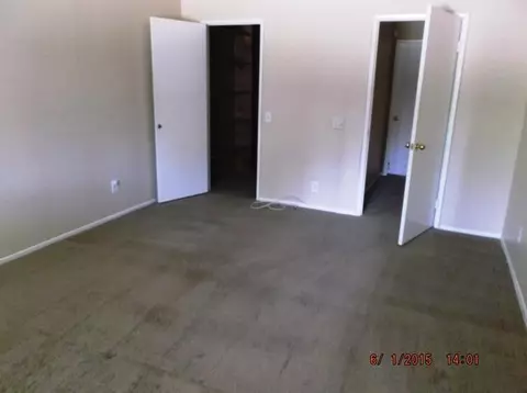 44015 Ruthron Ave, Lancaster, CA 93536 photo 5