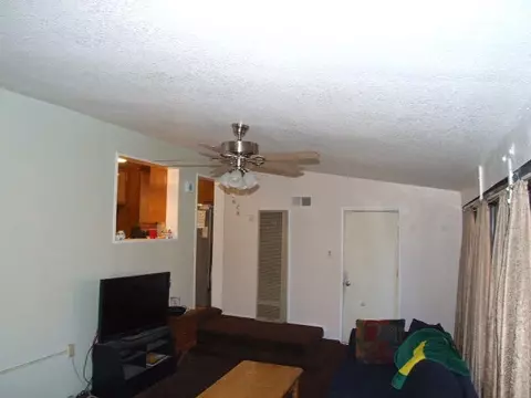 44326 4th St E, Lancaster, CA 93535 photo 11