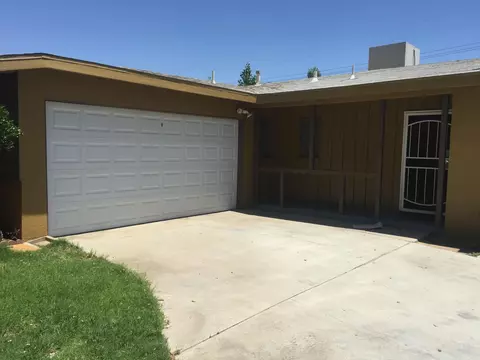 43908 3rd St E, Lancaster, CA 93535 photo 3