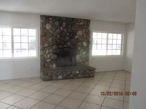 44228 12th St E, Lancaster, CA 93535 photo 3
