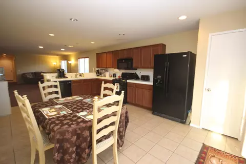 3028 Lingard St E, Lancaster, CA 93535 photo 4