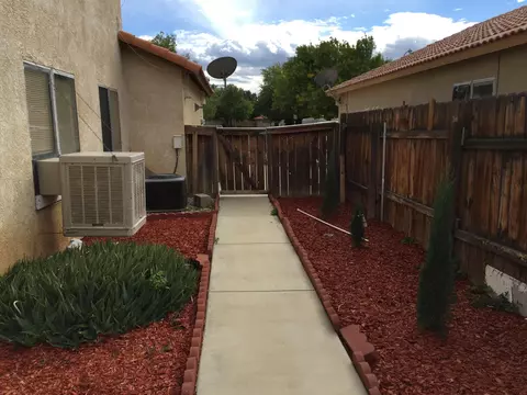 621 Avenue J12 E, Lancaster, CA 93535 photo 31