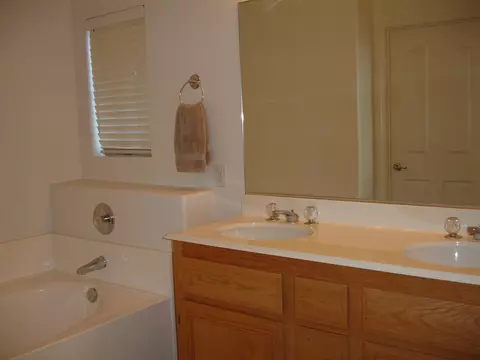 43825 Johns Ct, Lancaster, CA 93536 photo 14