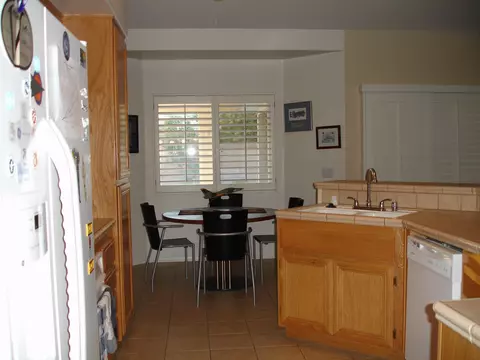 43825 Johns Ct, Lancaster, CA 93536 photo 7