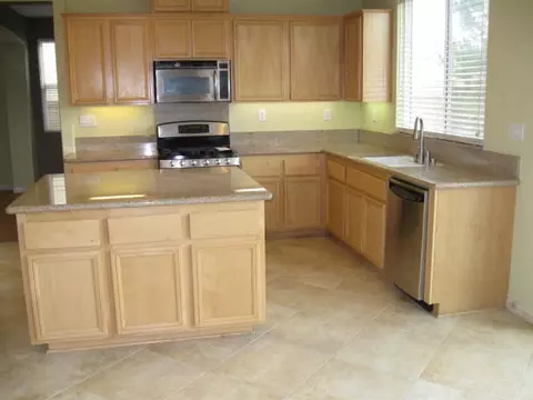 43336 Carol Dr, Lancaster, CA 93535 photo 4