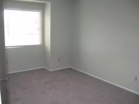 43336 Carol Dr, Lancaster, CA 93535 photo 12
