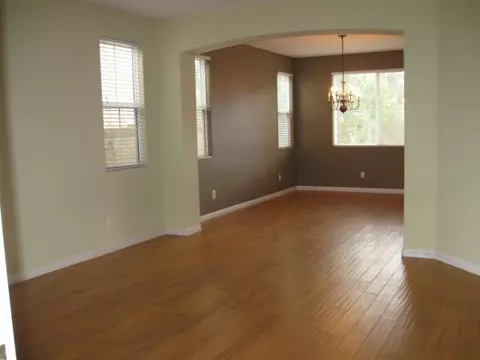 43336 Carol Dr, Lancaster, CA 93535 photo 2