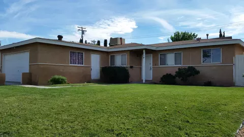 514 Nugent St E, Lancaster, CA 93535 photo 8
