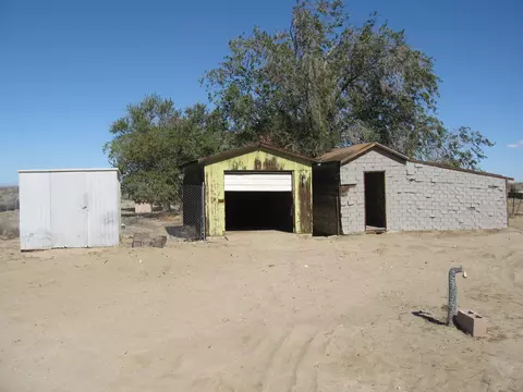 8525 Nugent St E, Lancaster, CA 93535 photo 11