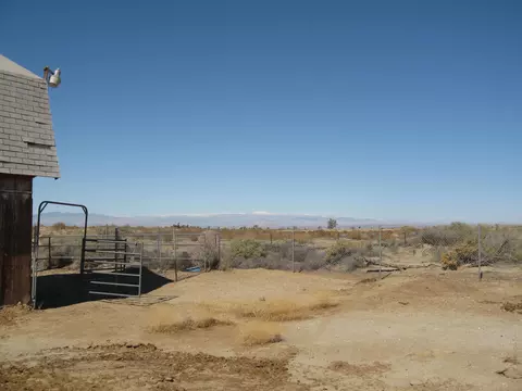 8525 Nugent St E, Lancaster, CA 93535 photo 7