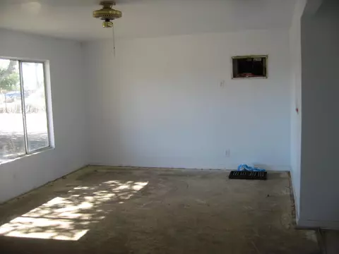 8525 Nugent St E, Lancaster, CA 93535 photo 14