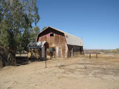 8525 Nugent St E, Lancaster, CA 93535 photo 4