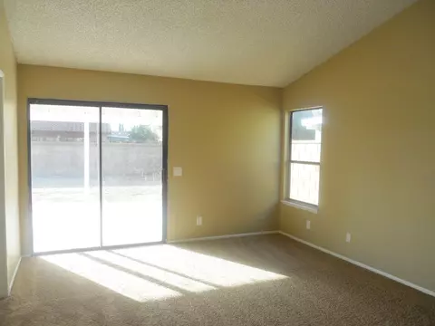 37613 31st St E, Palmdale, CA 93550 photo 6