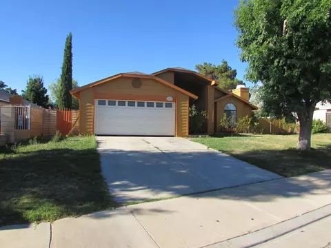2206 Moonlight Ct E, Palmdale, CA 93550 photo 1