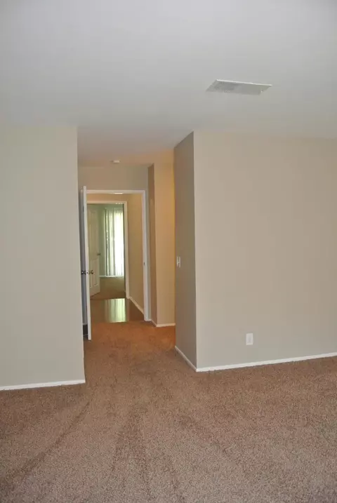 43014 Lemonwood Dr, Lancaster, CA 93536 photo 17