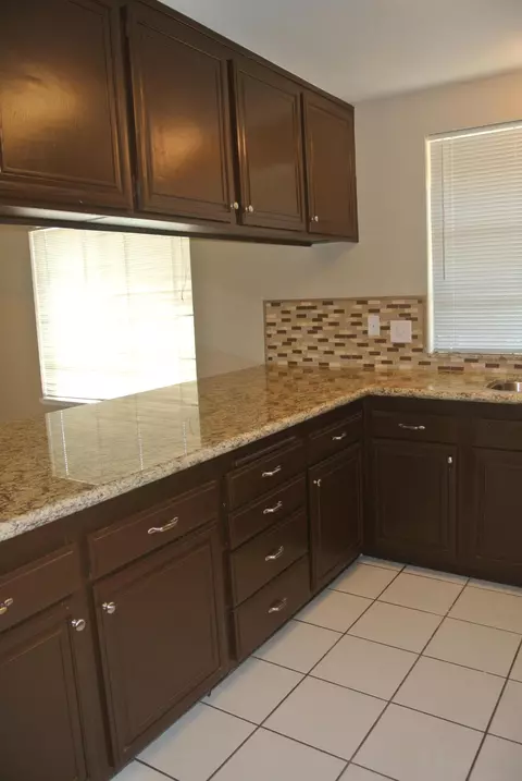 43014 Lemonwood Dr, Lancaster, CA 93536 photo 27