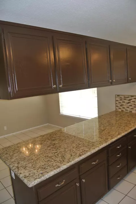 43014 Lemonwood Dr, Lancaster, CA 93536 photo 29