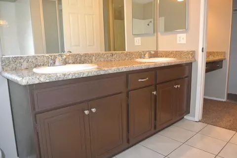 43014 Lemonwood Dr, Lancaster, CA 93536 photo 7