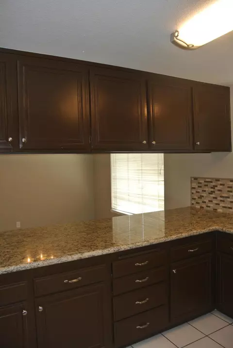 43014 Lemonwood Dr, Lancaster, CA 93536 photo 28