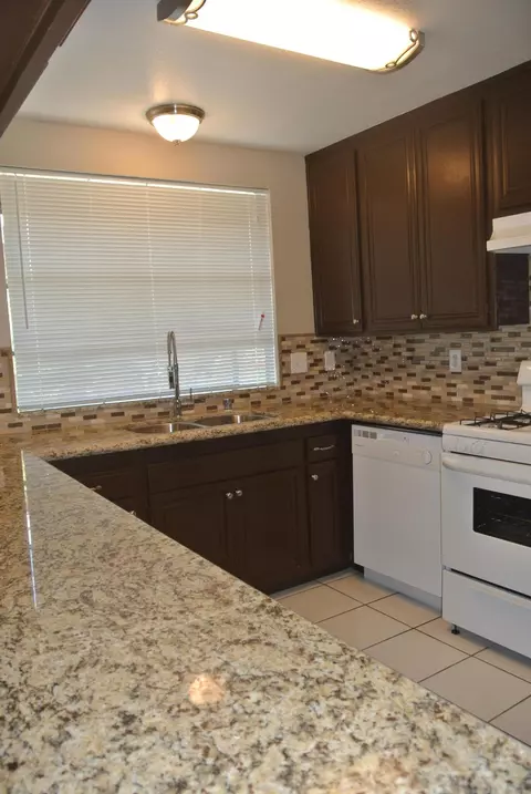 43014 Lemonwood Dr, Lancaster, CA 93536 photo 26