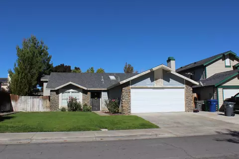 1601 Bluebell St, Lancaster, CA 93535 photo 2