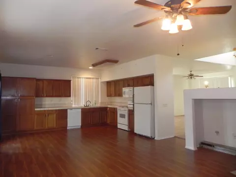 43108 Fenner Ave, Lancaster, CA 93536 photo 9