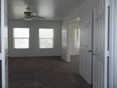 43108 Fenner Ave, Lancaster, CA 93536 photo 17