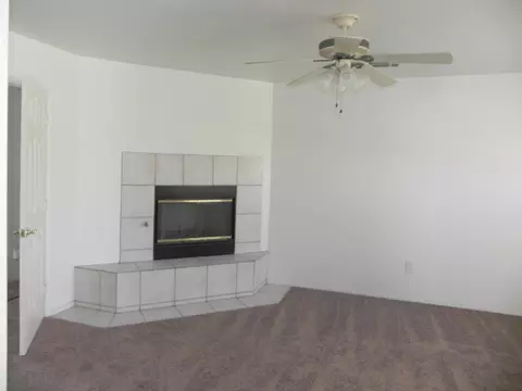 43108 Fenner Ave, Lancaster, CA 93536 photo 18